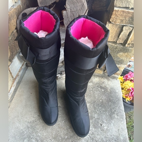 Kate Spade Cagney Wedge black quilted boots with pink lining Sz-7.  E - Picture 5 of 14